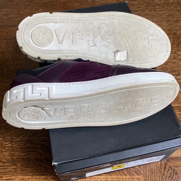 Mens Versace sneakers - Picture 5 of 7